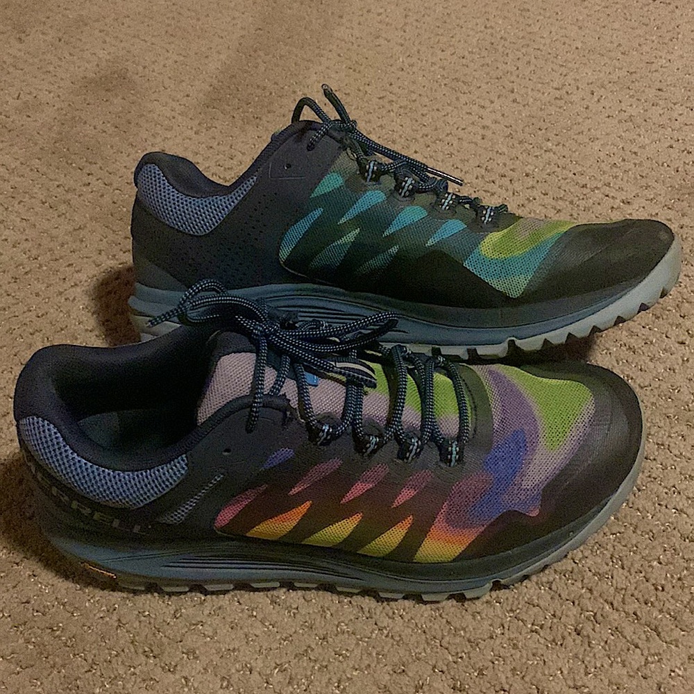 Mens Merrell Shoes 9 - Excellent Condition